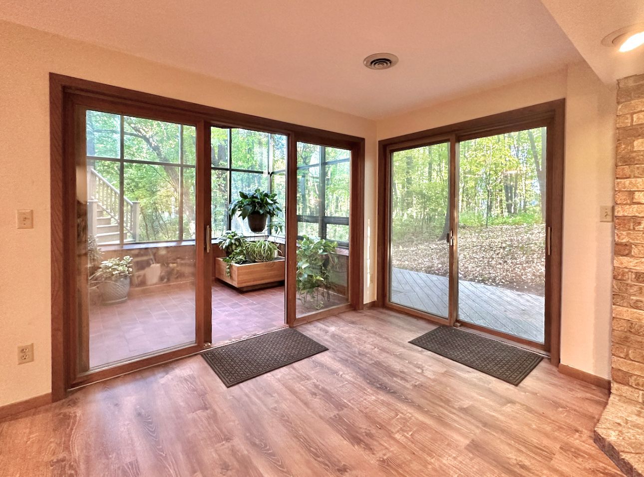 Sewage Septic Back Up, Water Loss Claim, Water Removal and Dry Out specialist in New London WI, Vinyl Flooring Installation