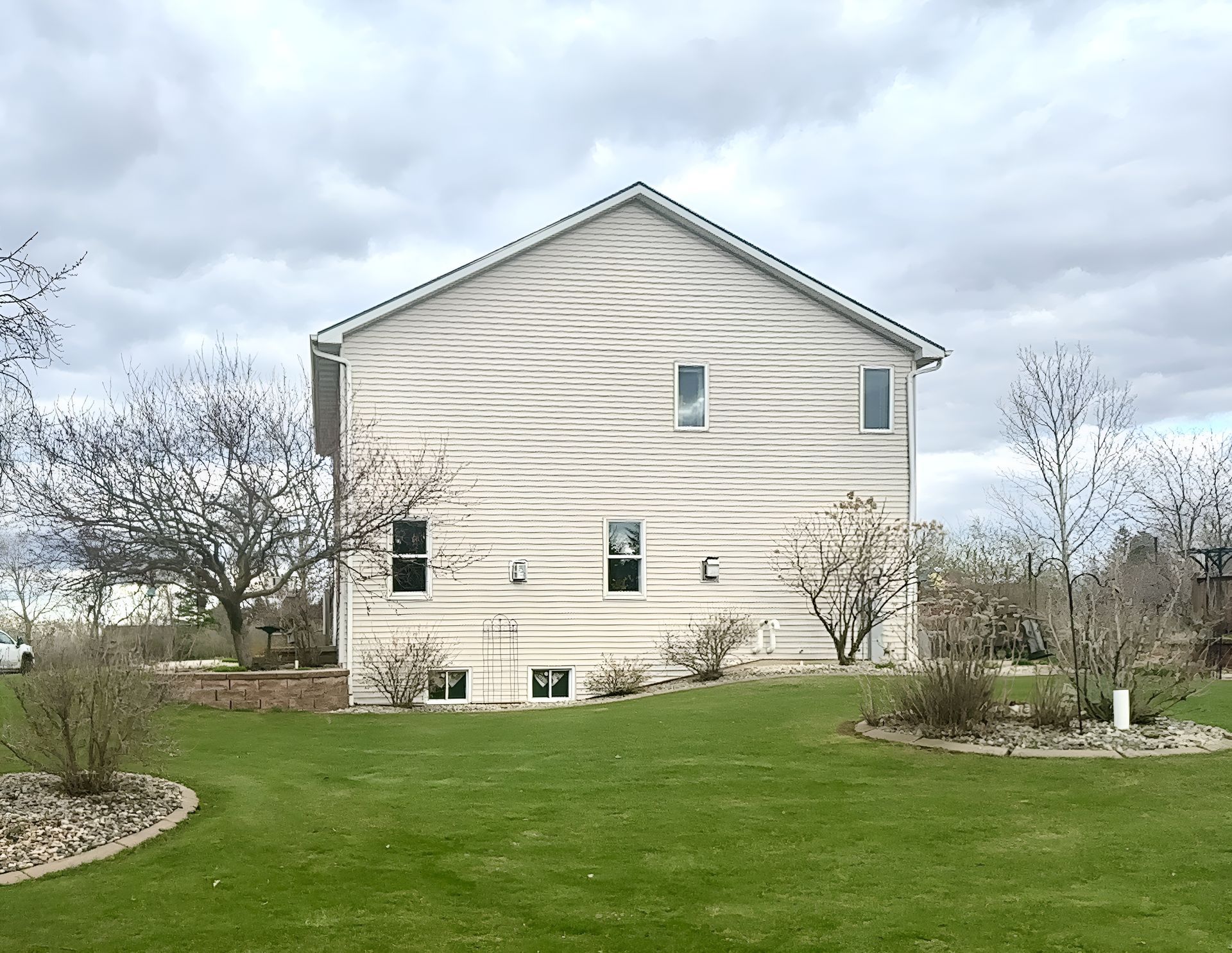 Siding Replacement contractor hail damage repair in Hortonville, WI