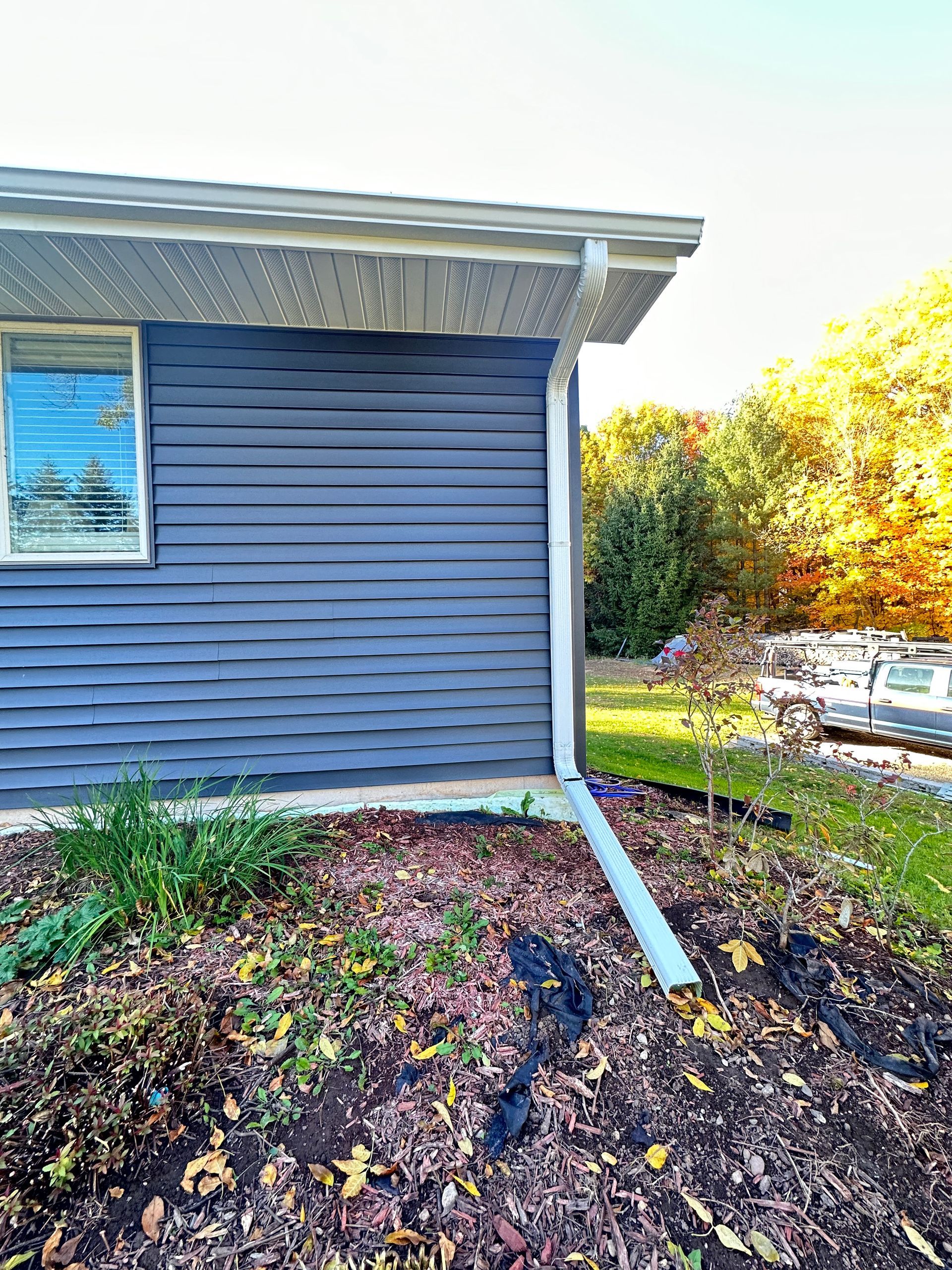 Siding Replacement, metal roof replacement, hail damage repair in Hortonville, WI