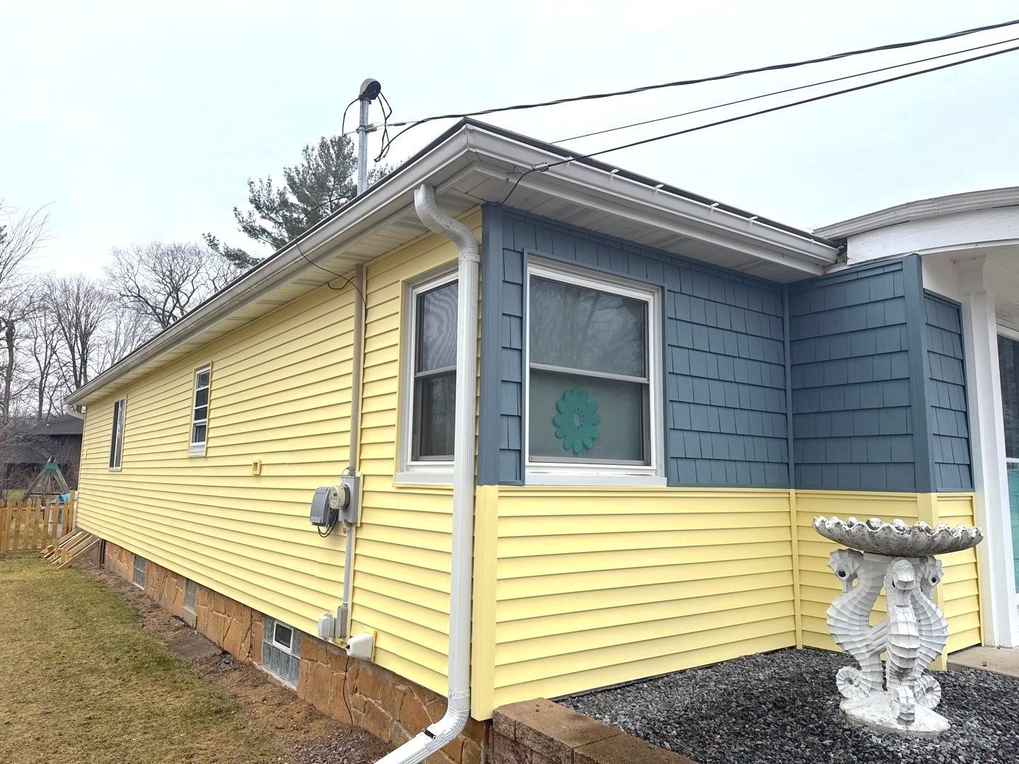 Siding Replacement Shingled Roof Replacement Wisconsin Rapids Norandex D-4 Yellow GAF Timberline Golden Harvest