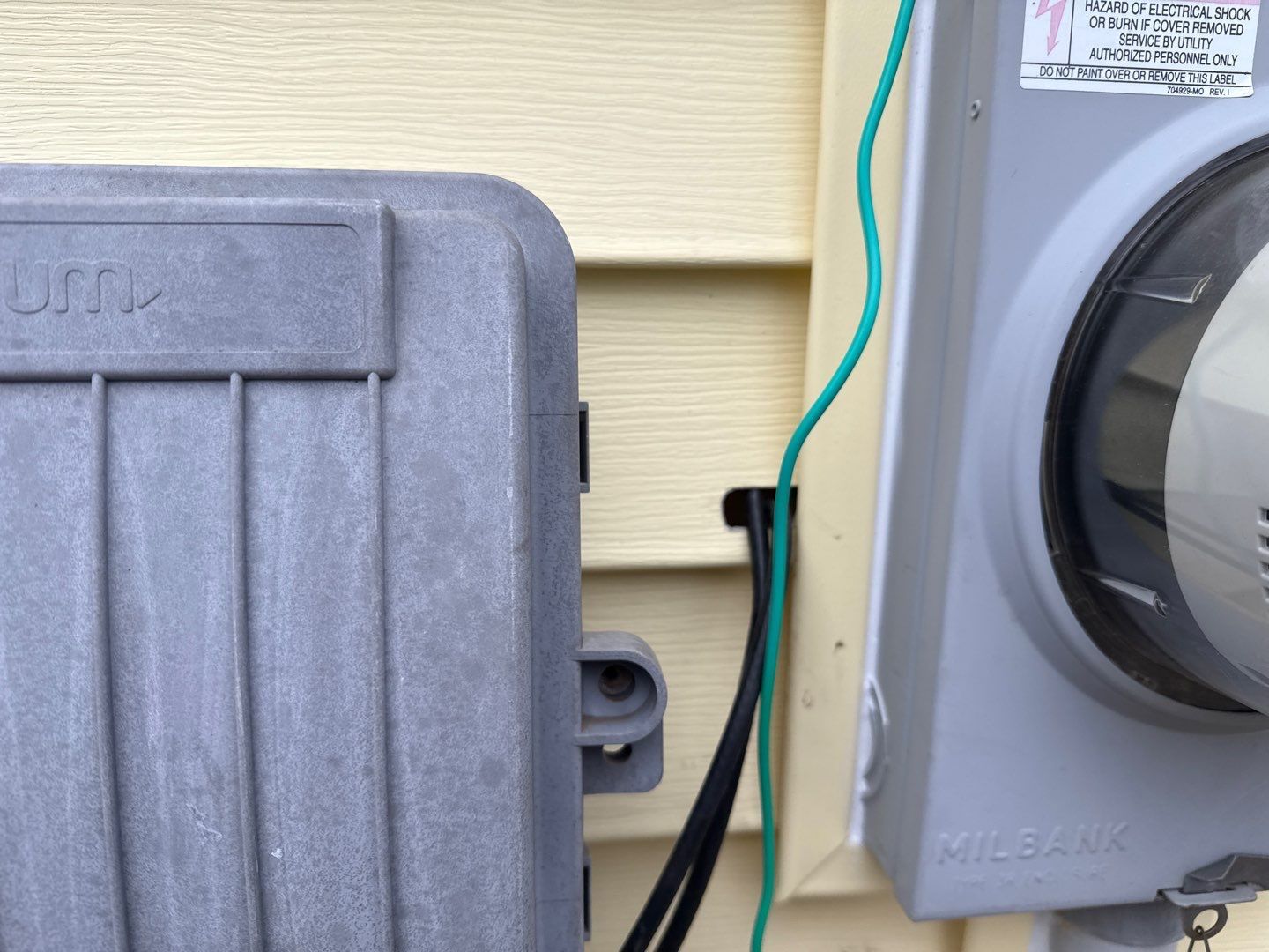 Siding Replacement Shingled Roof Replacement Wisconsin Rapids Norandex D-4 Yellow GAF Timberline Golden Harvest