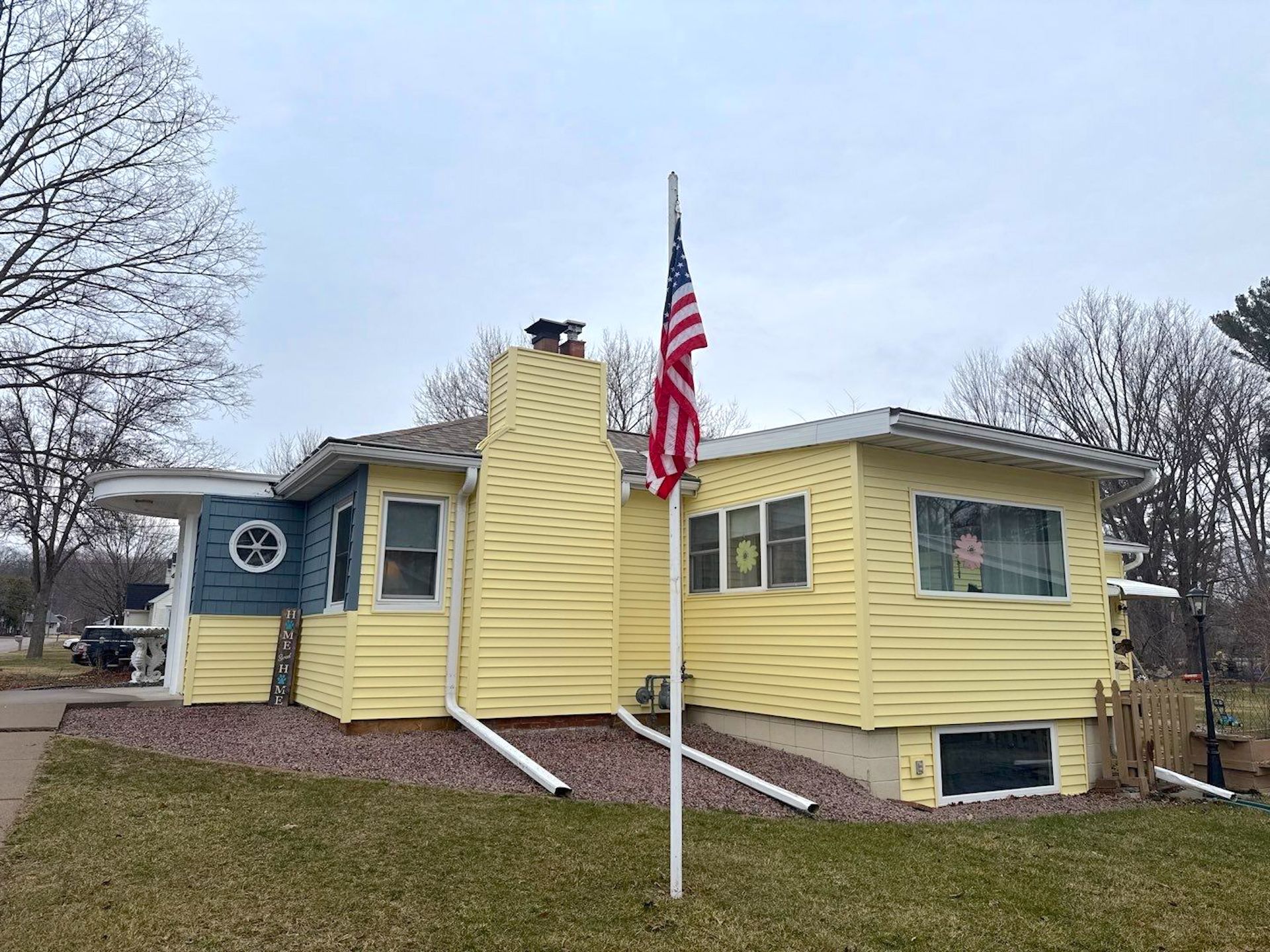 Siding Replacement Shingled Roof Replacement Wisconsin Rapids Norandex D-4 Yellow GAF Timberline Golden Harvest