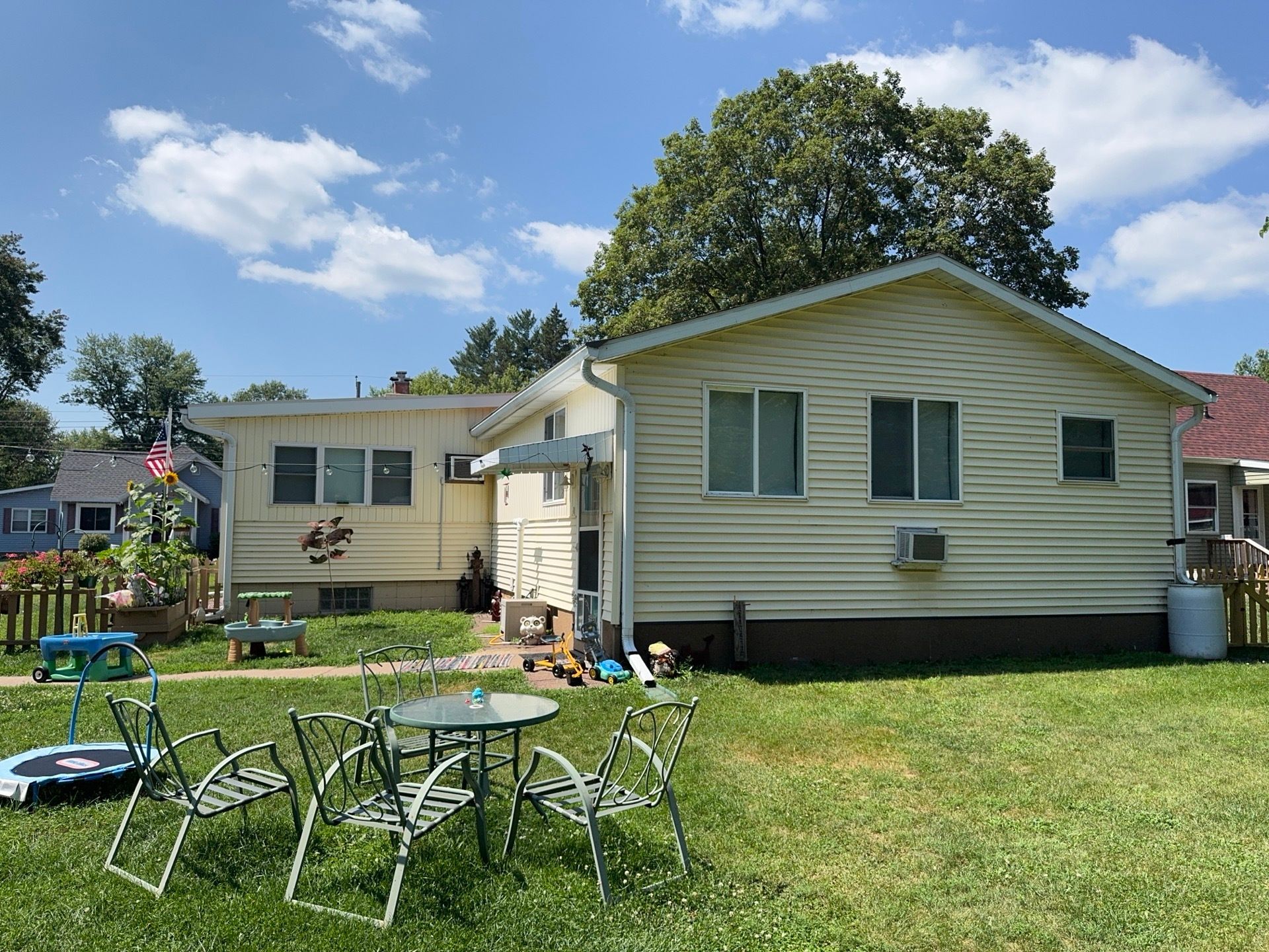 Siding Replacement Shingled Roof Replacement Wisconsin Rapids Norandex D-4 Yellow GAF Timberline Golden Harvest