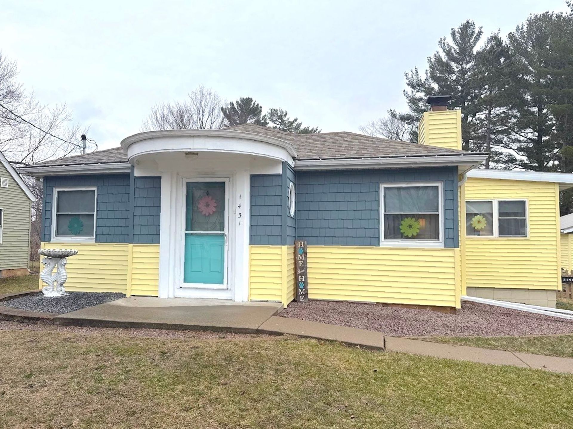 Siding Replacement Wisconsin Rapids WI Norandex D-4 Yellow After 8