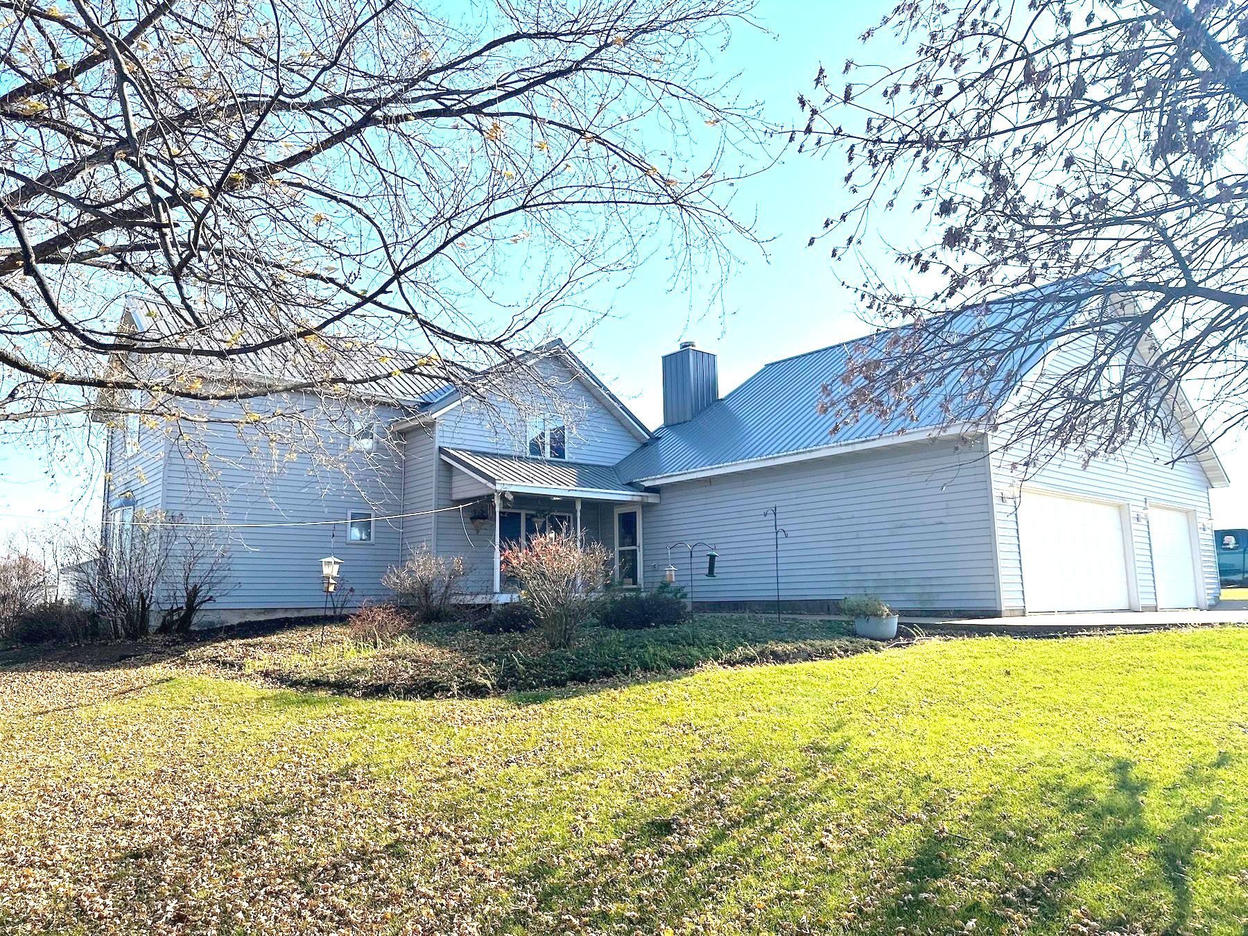 Residential Siding & Window Replacement, Norandex D5 Graphite 2024, Hail Damage Restoration Roofing Contractor Roofer in Hortonville Wisconsin