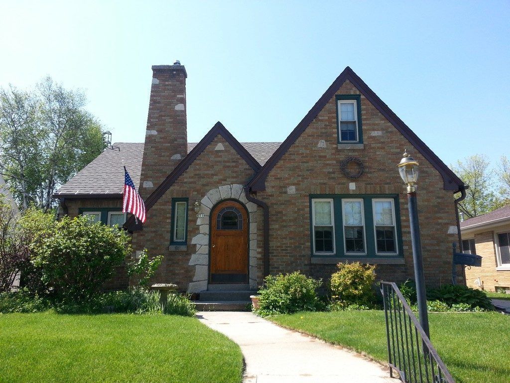 Roofing contractor , GAF Timberline HDZ Shingles, Hail Damage — Weyauwega, WI — Badgerland Restoration & Remodeling Inc.