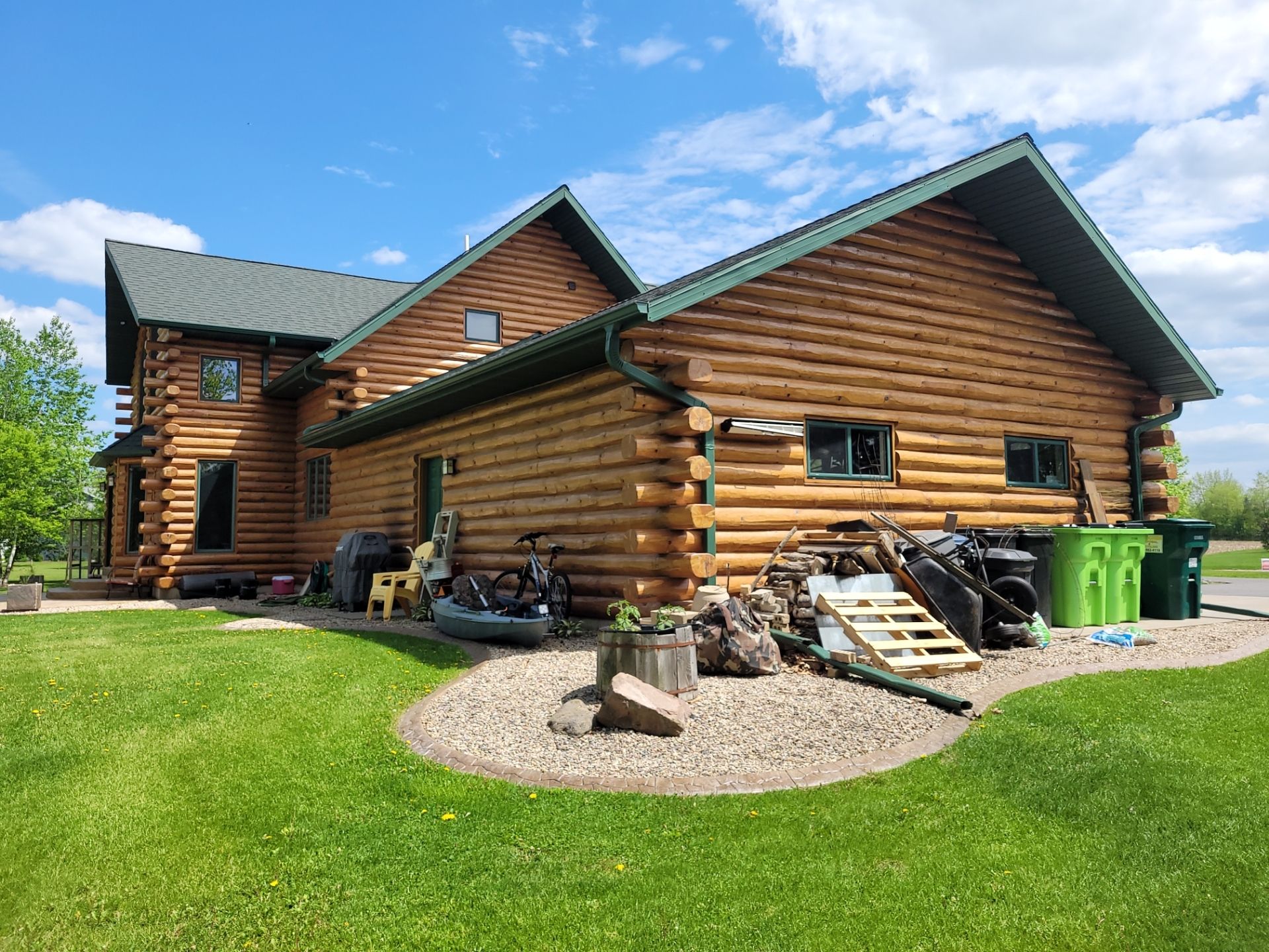 Residential Shingled Roof Replacement, GAF Timberline HDZ Hunter Green 2024 Roofer in New London WI before & after gallery