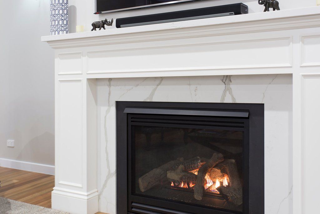 fireplaces-and-mantles