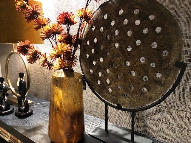 Shop & styling- Accessoires, bloemen, planten-potten & vazen.