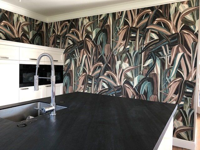 Keukenontwerp - Wandafwerking behang-sierlijsten- kleuradvies op maat - Numansdorp, Mookhoek, Puttershoek etc.