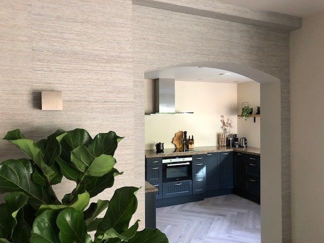 Restylen - keuken van maisgeel naar antraciet. Klant blij -modern klassiek- stoer-tijdloos