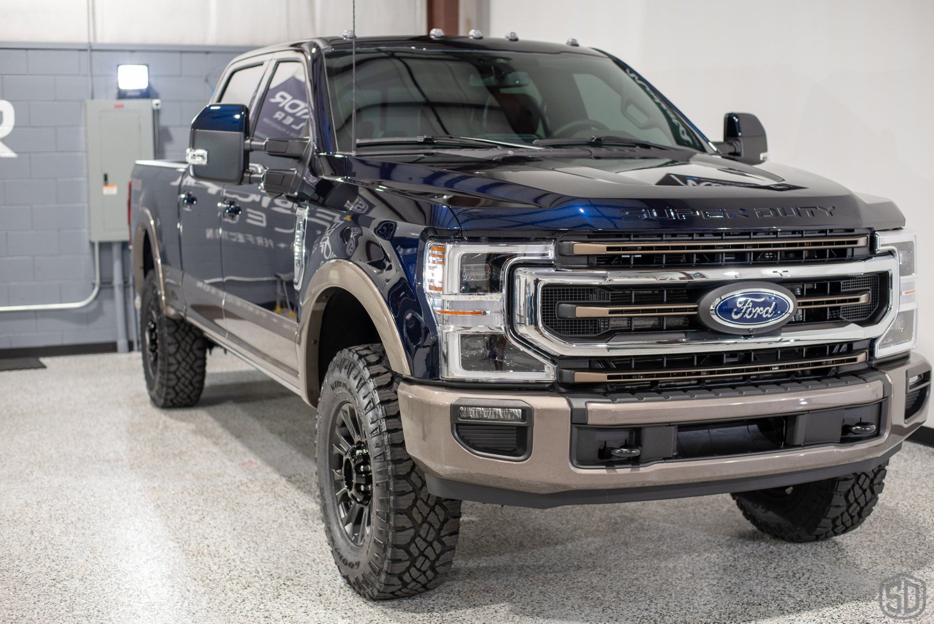 2022 Anti-Matter Blue Ford Truck F350 Road King Modesta level 2 correction and glass coating orlando FL