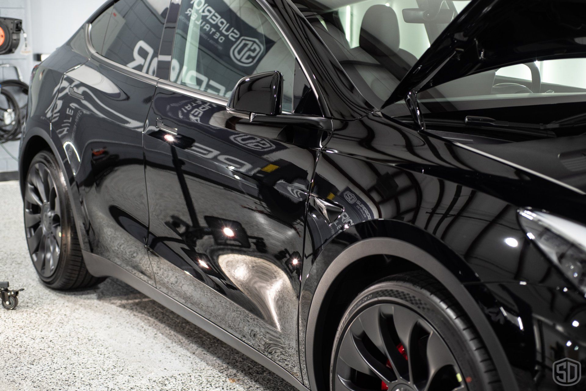 Tesla Model Y Signature Level 3 Heavy Paint Correction, Full Frontal PPF, modesta BC04 Nano Titanium Glass coating - Florida