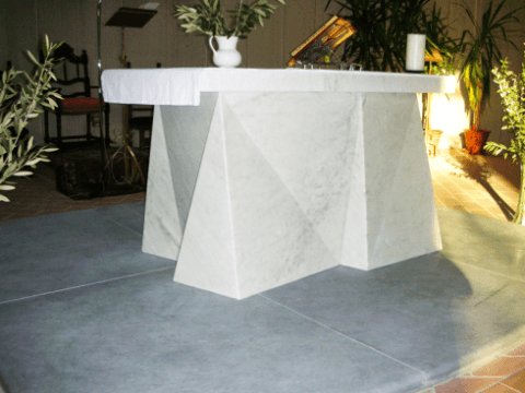 reception con tavolo in marmo