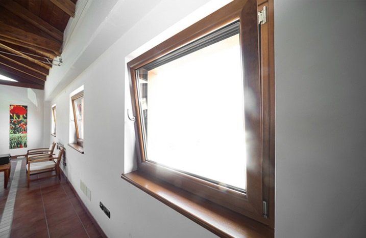 finestra in legno