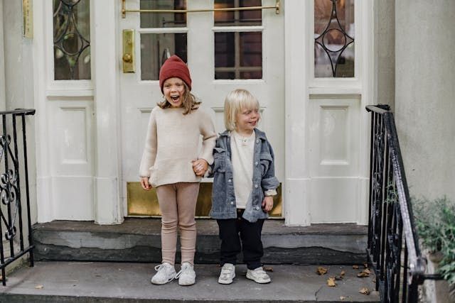 children-dressed-in-winter-clothing