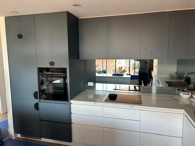 New Kitchens, Renovations, Installations & modifications, Bathrooms ovens and dishwasher installations Melbourne
