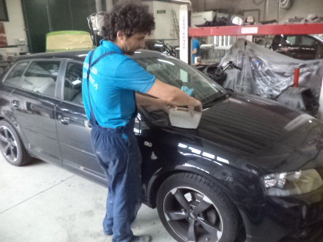 AUTOCARROZZERIA CORONA