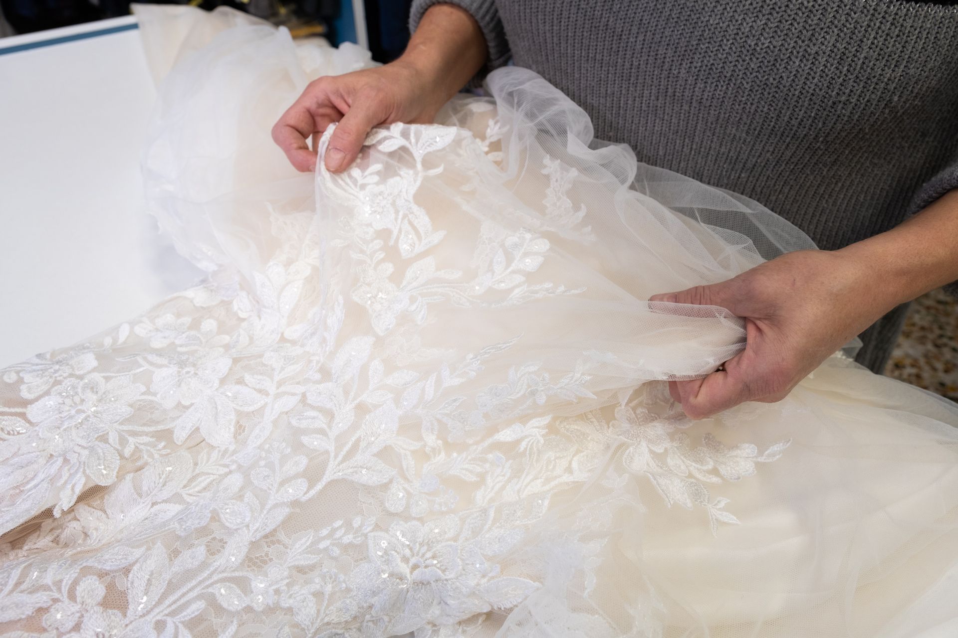 lavaggio vestiti da cerimonia