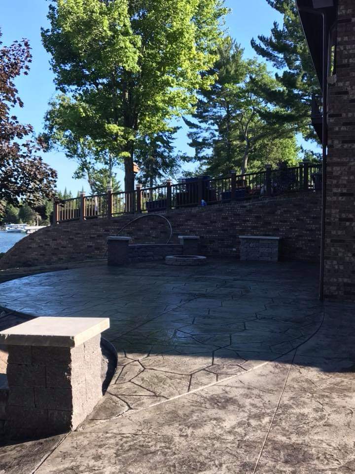 custom decorate concrete driveways for Traverse City, MI