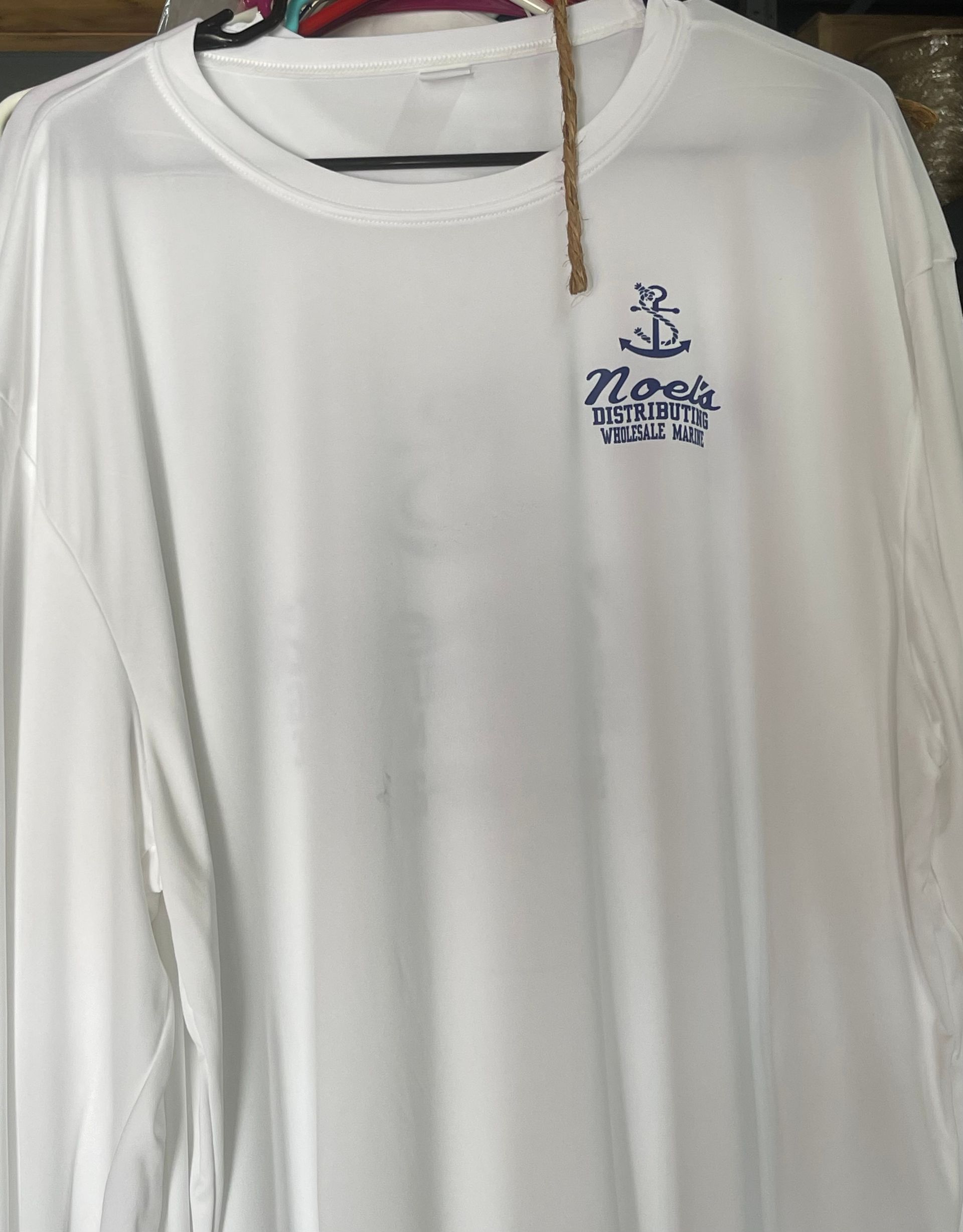 Noel's Distributing long-sleeved fishing shirt