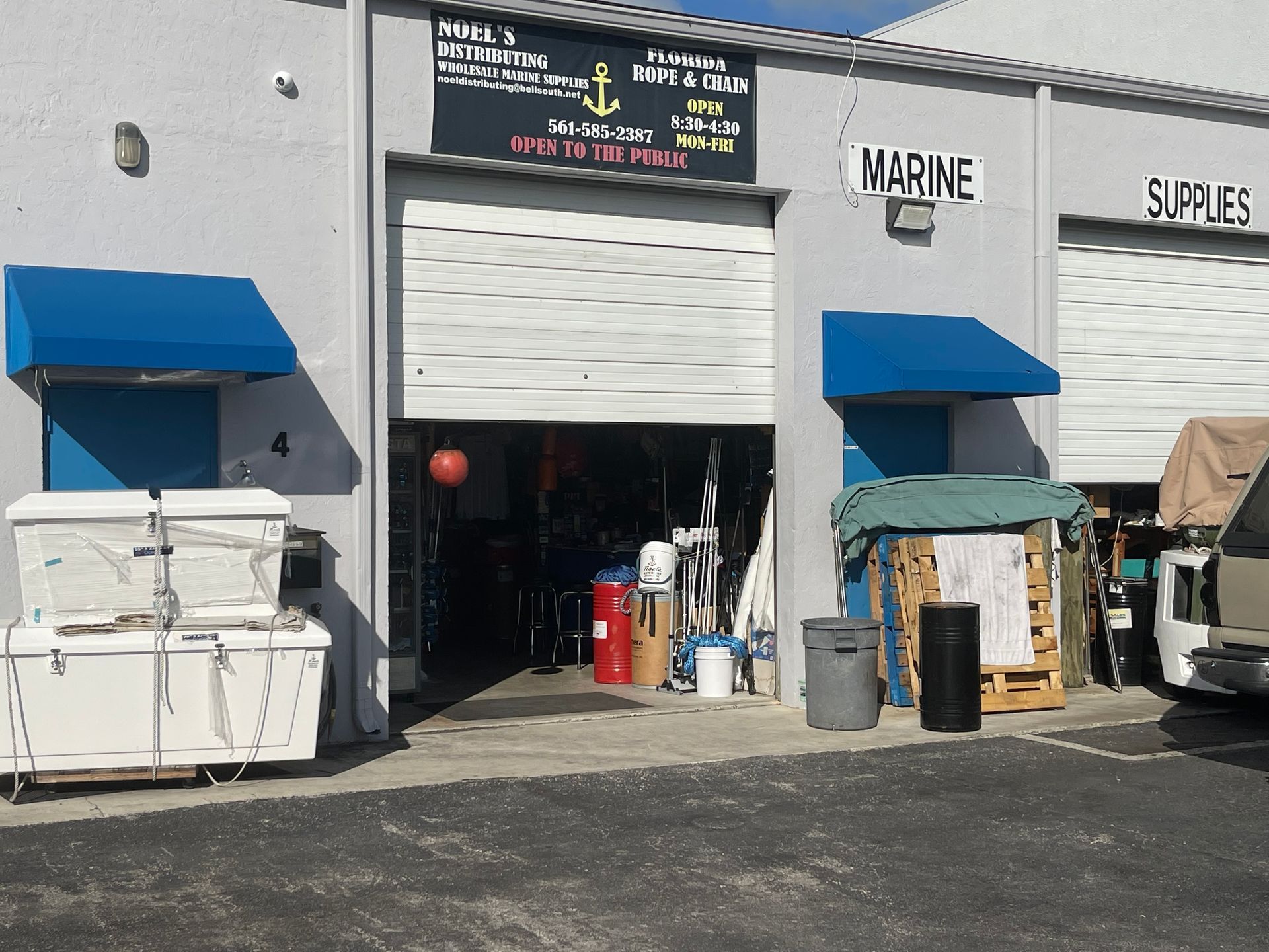 Noel's Distributing and Florida Rope & Chain store