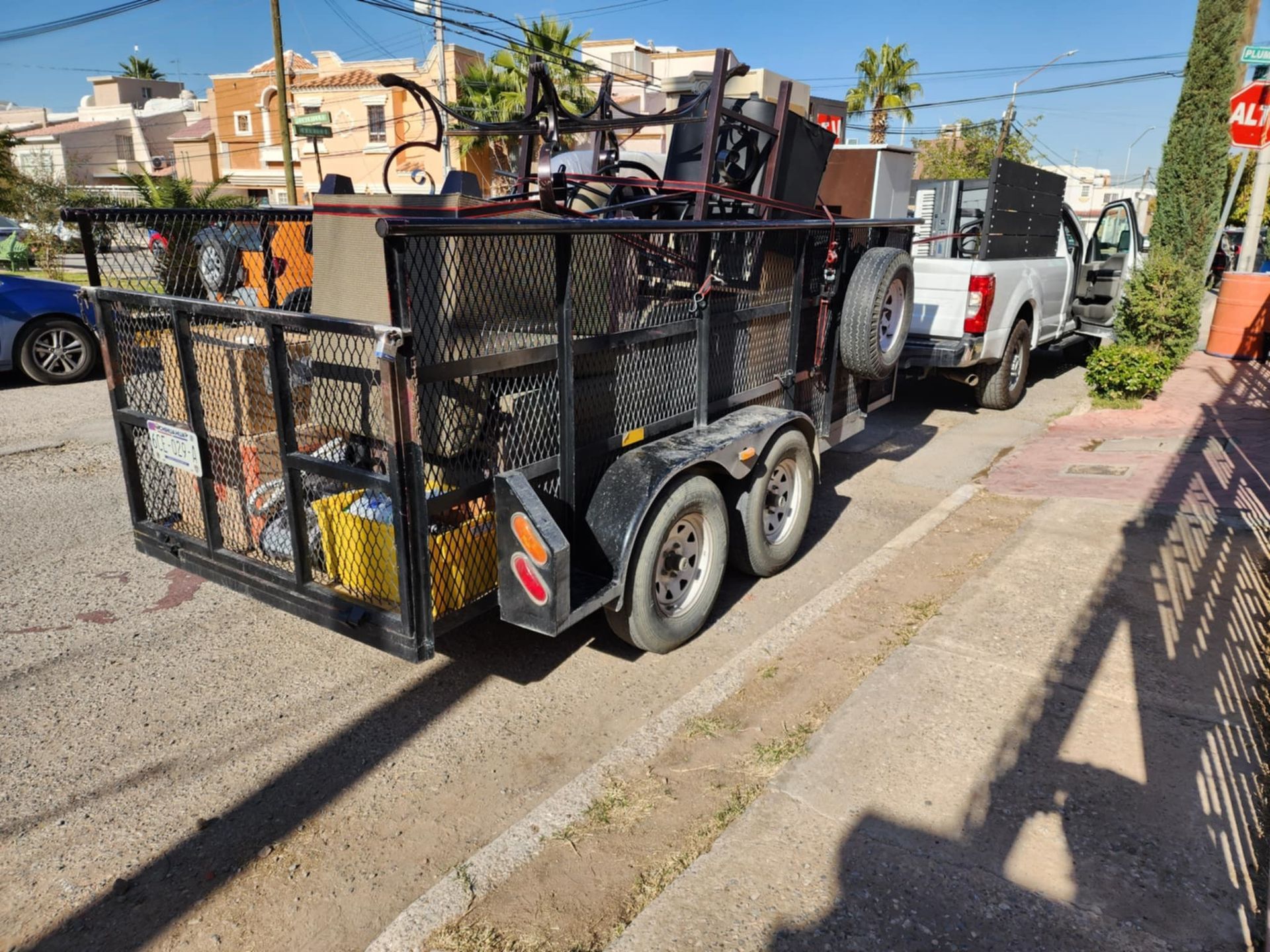 If you're looking to clear out old furniture, appliances, or general junk in El Paso