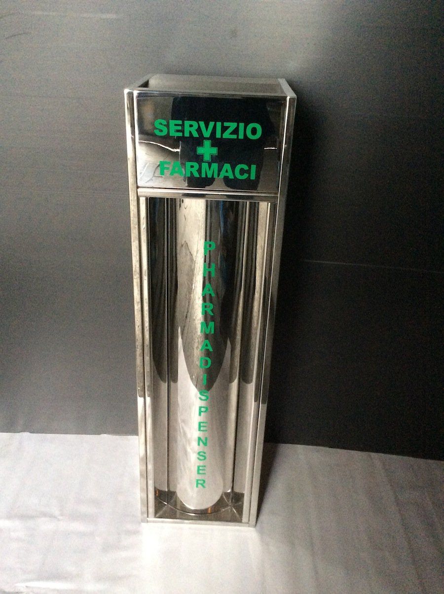 Passabombole in metallo