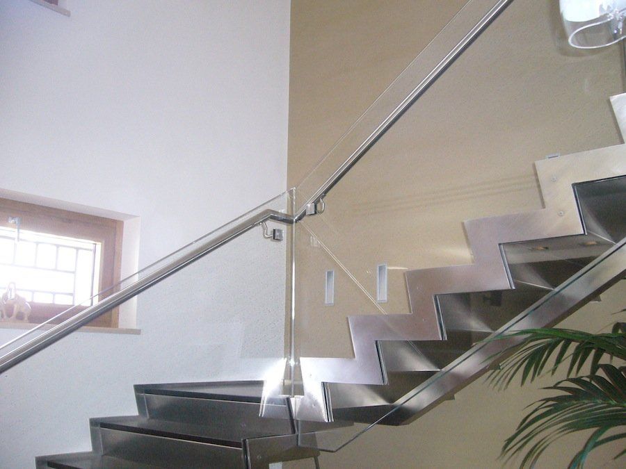 Struttura in vetro per scala