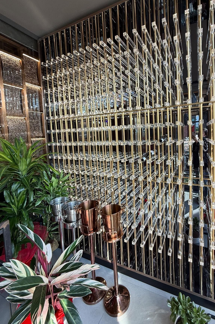 Locali interni di Asama Sushi