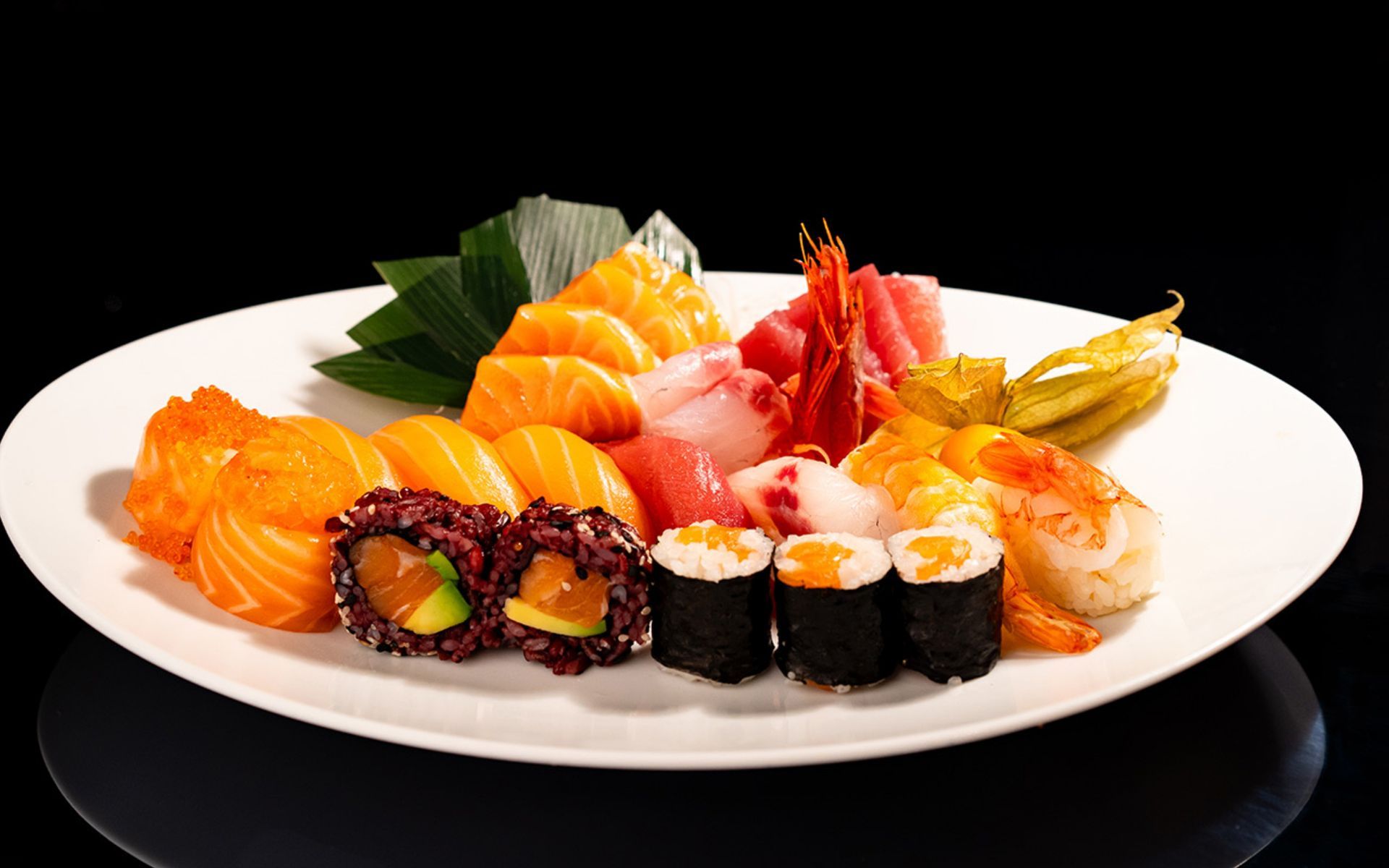 Piatto di sashimi misto