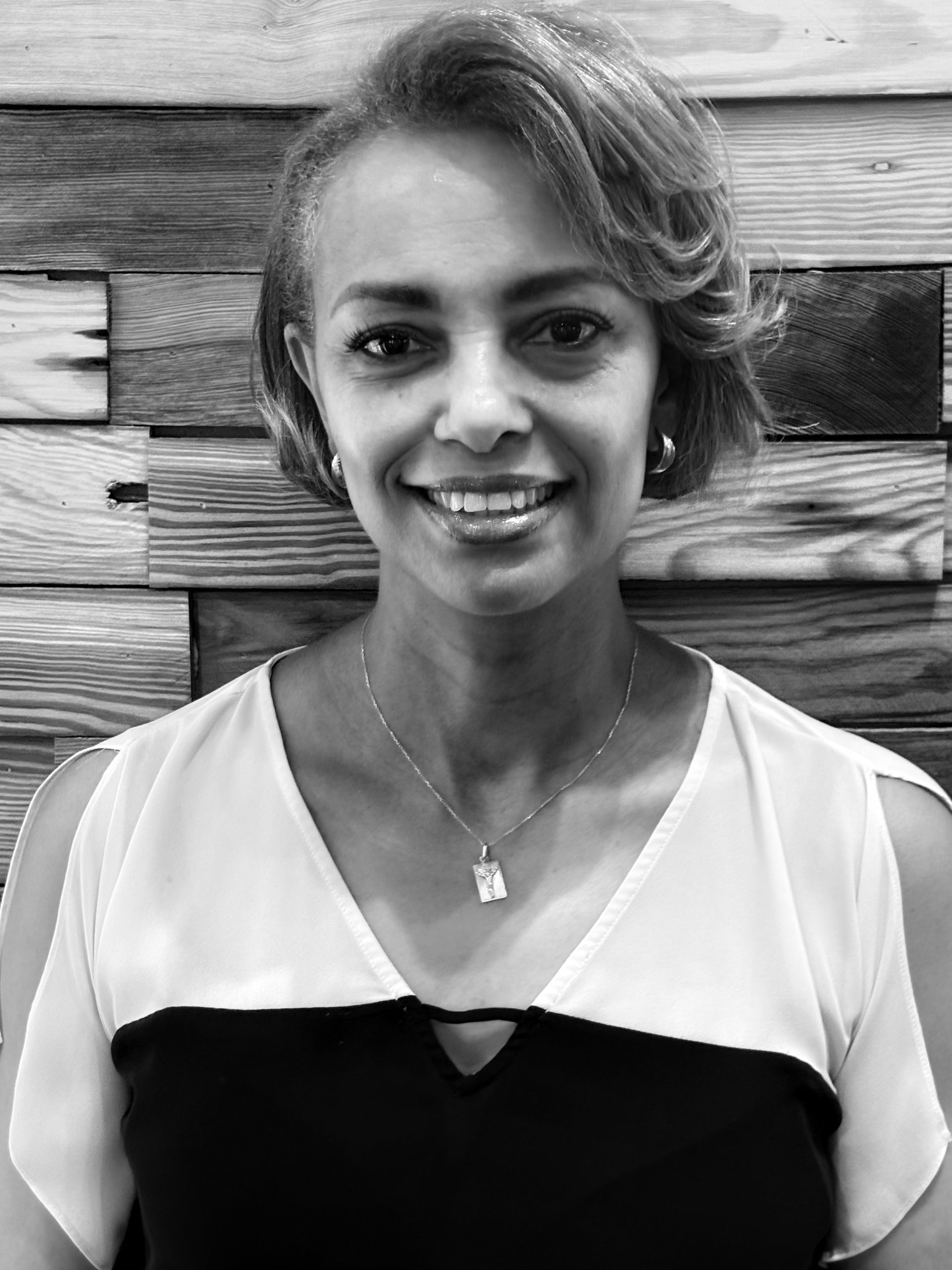 Yeshi Shiferaw profile picture in black and white