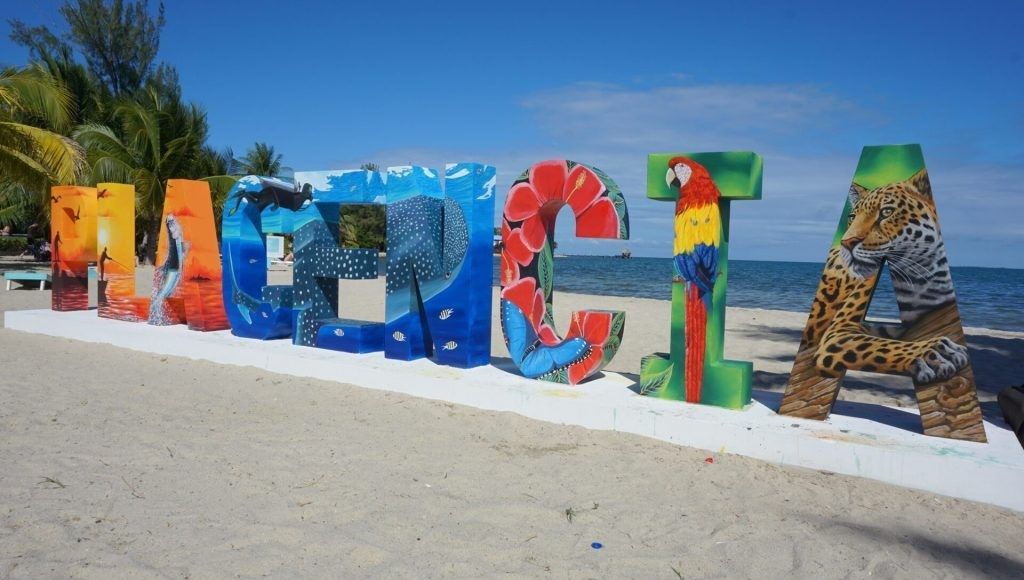 Paradise+Inn+Placecina-placencia-sign-1024x580-1920w.jpg