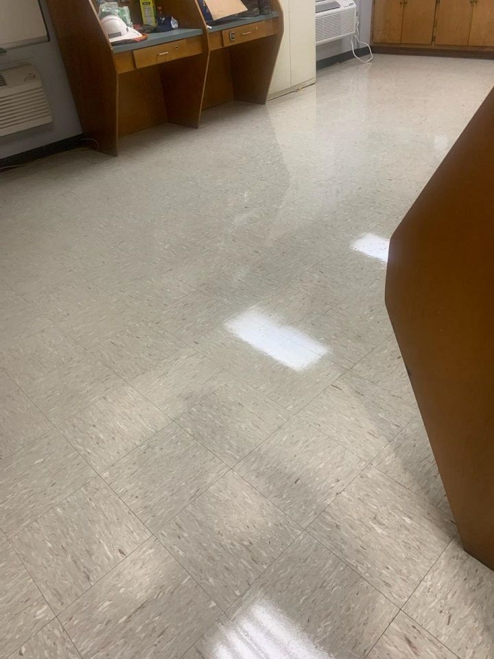 FLOOR MAINTENANCE JOBS