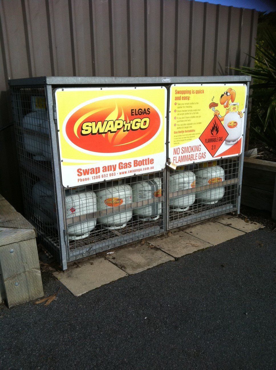Swap n Go gas bottles at Gum Tree Caravan Park