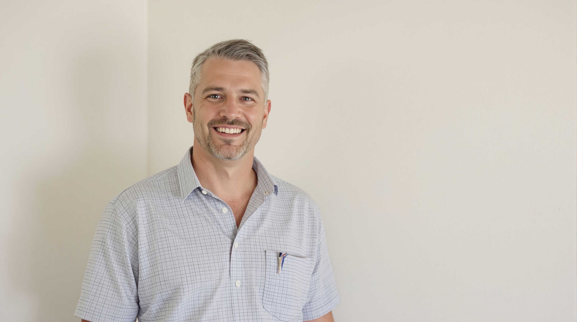 Craig N. Bundaberg Painter Review