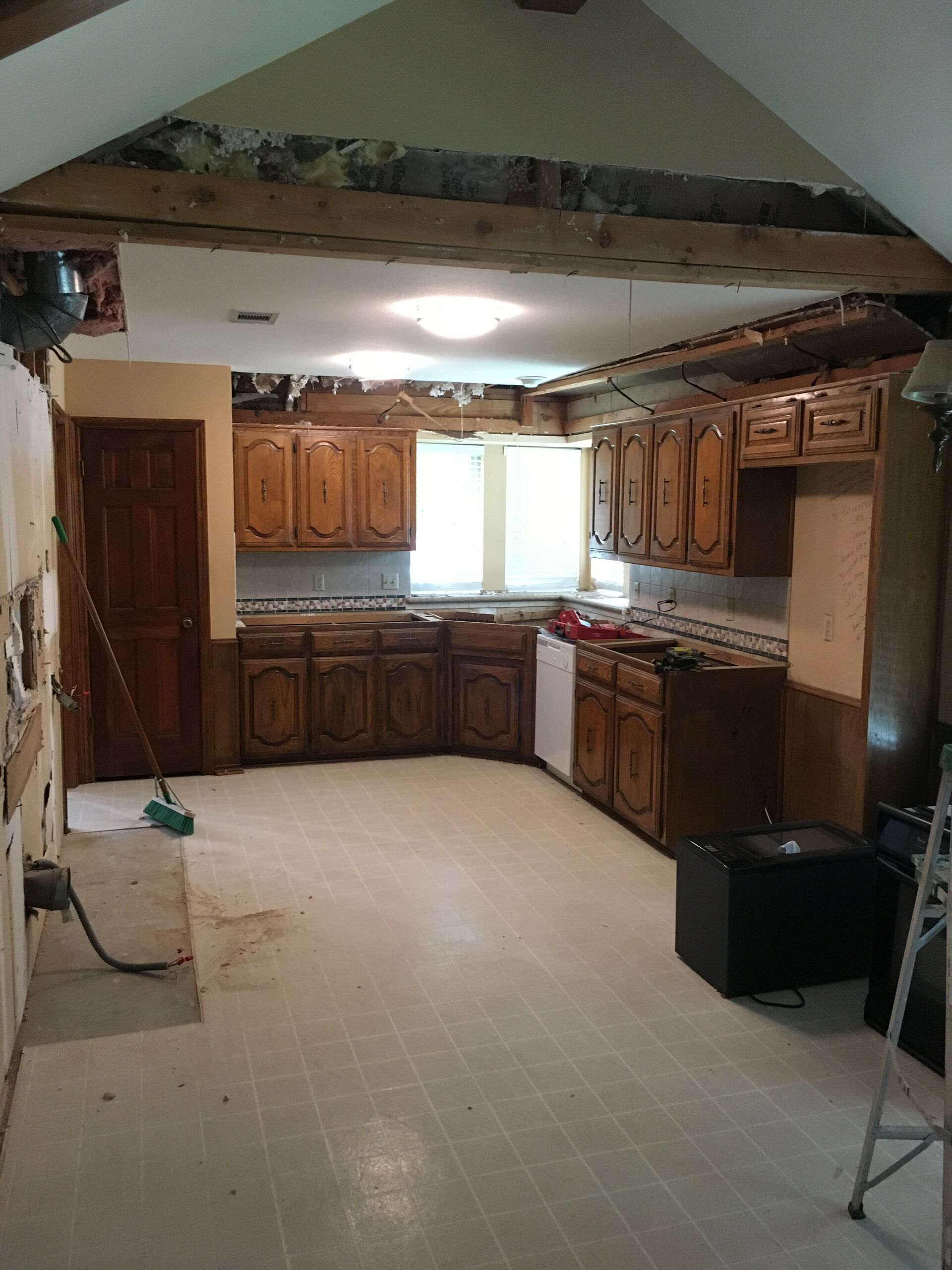 Our old kitchen in Texas before the remodel.