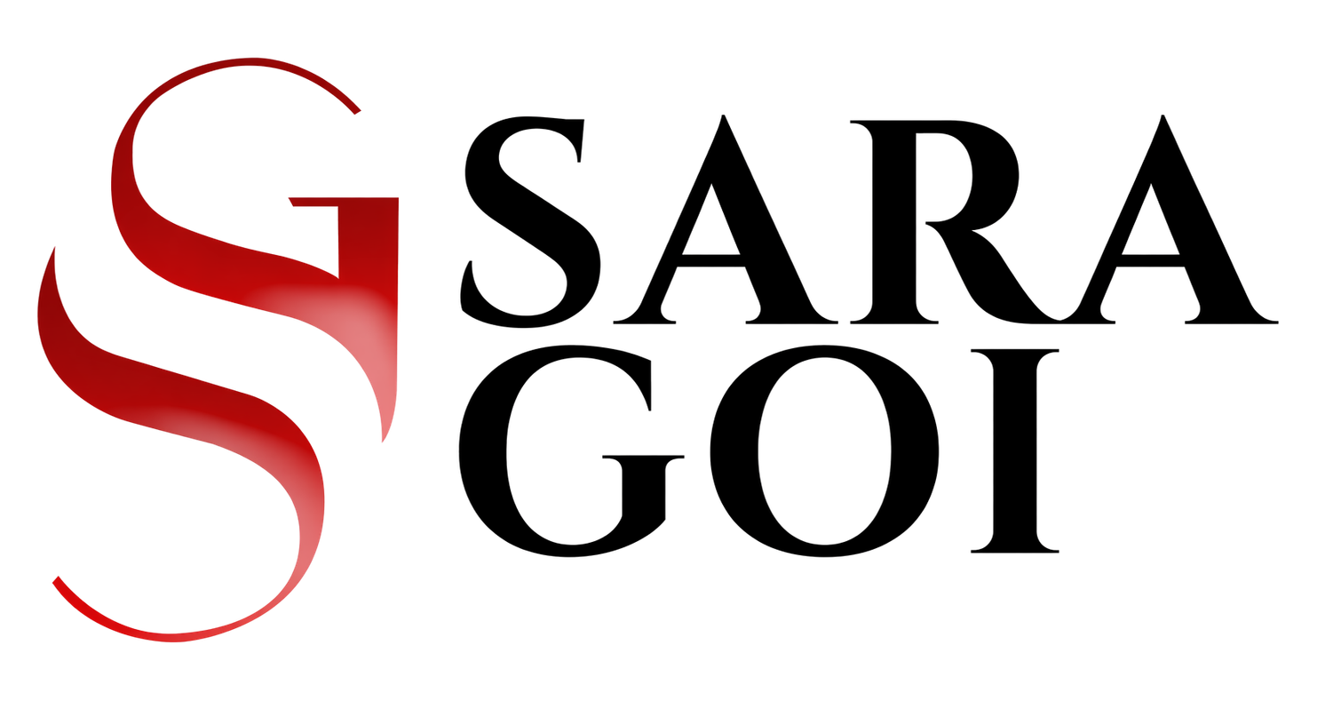 Logotipo de SARA GOI con una &ldquo;S&rdquo; estilizada en rojo y texto con serifa en negro sobre un fondo blanco.