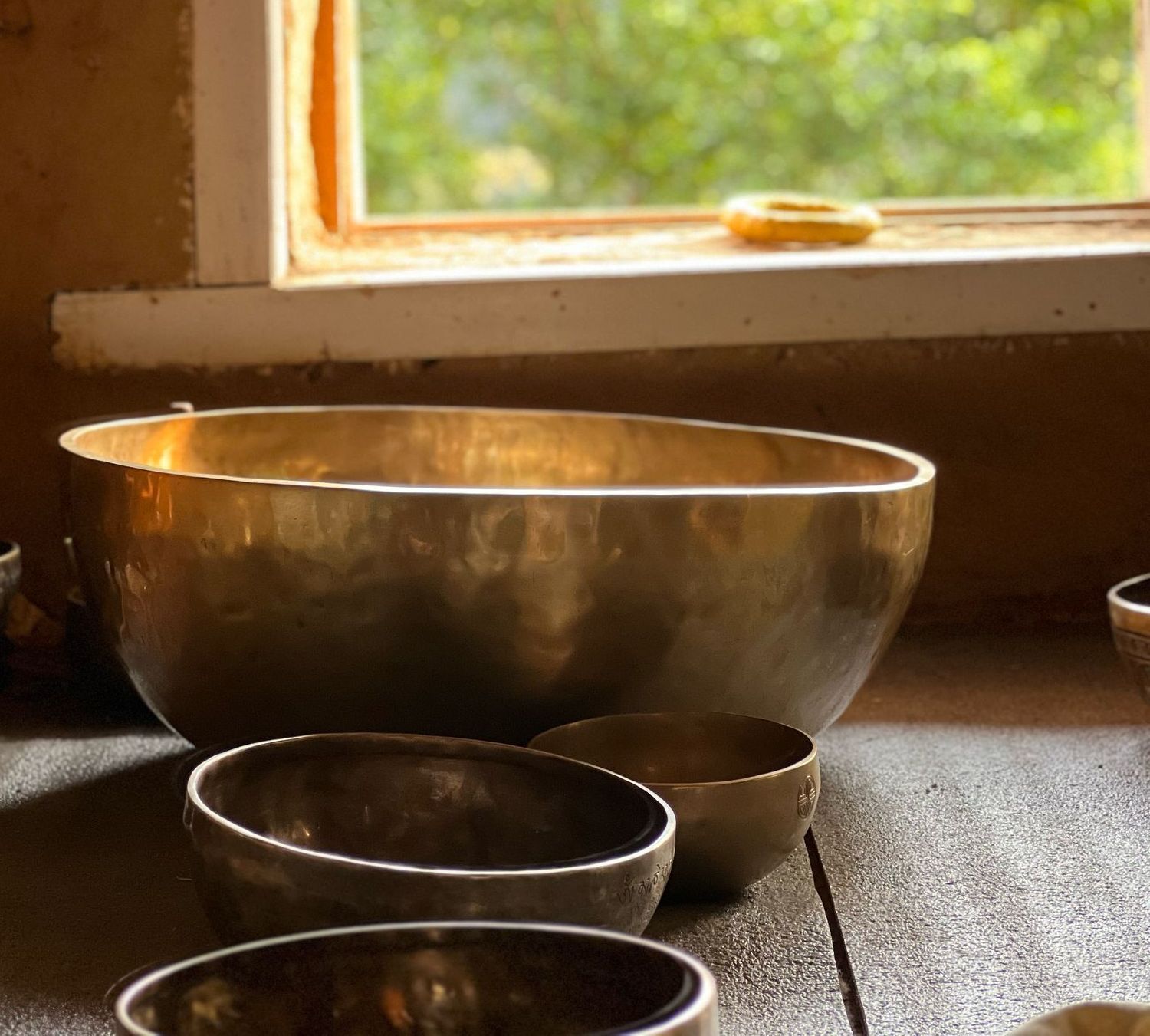 Traditional singing bowl handcrafted in Kathmandu using 7-metal alloy, artisan-made with hand-hammered surface.