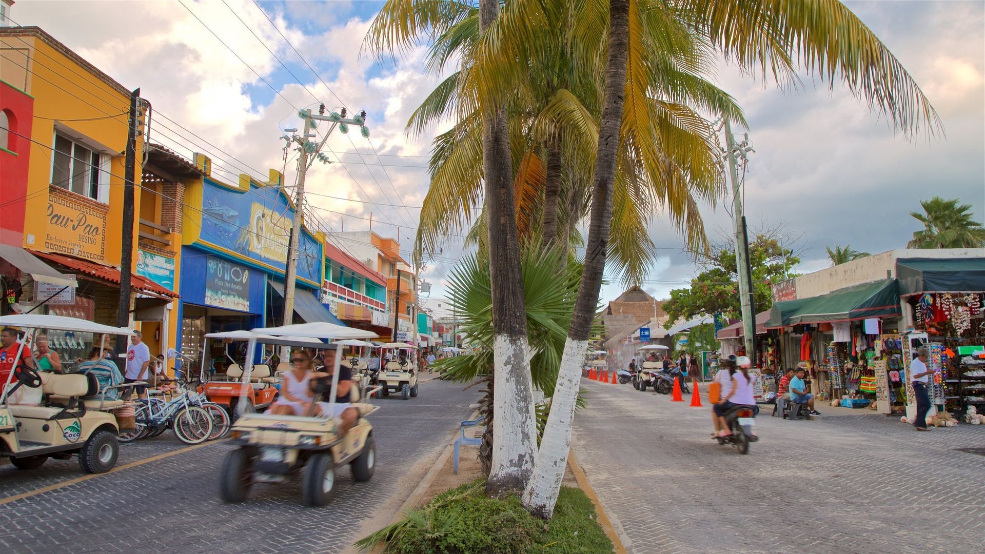 Downtown Isla Mujeres.