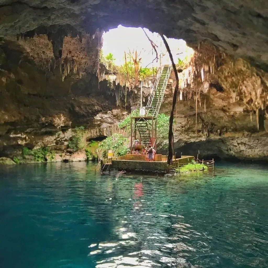 Cenote Semiabierto