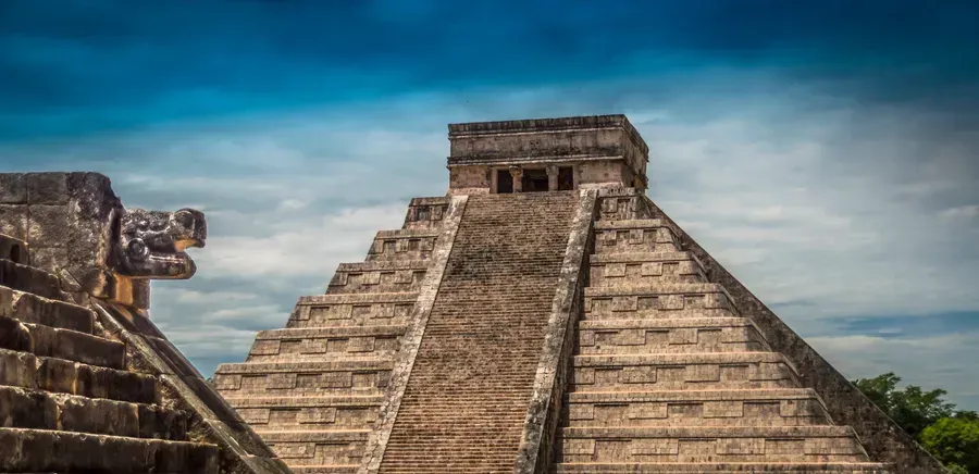 Guide to Visiting Chichén Itzá in 2026: Schedule & Tips. Discover One of the Seven Wonders.