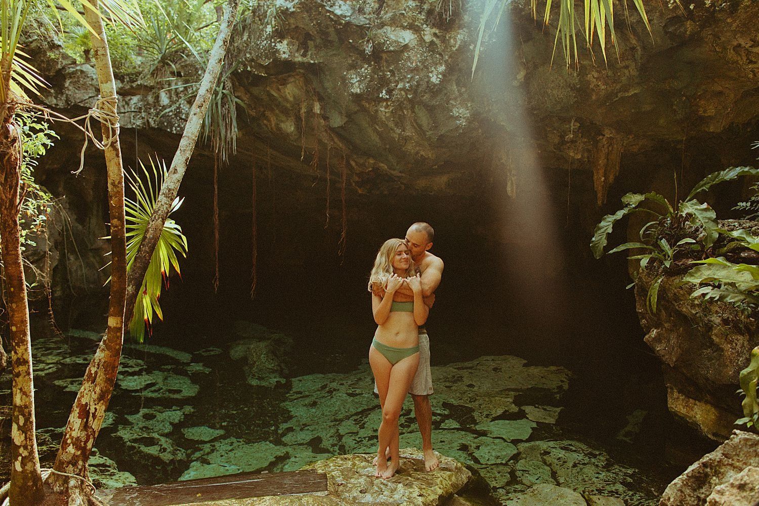 Tulum Cenote Couples