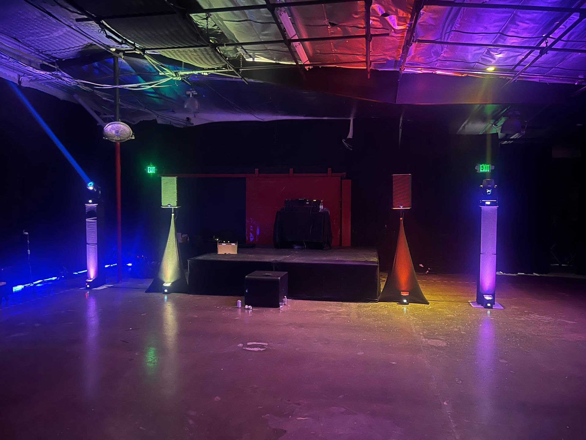Sound and uplights rental in Los Angeles