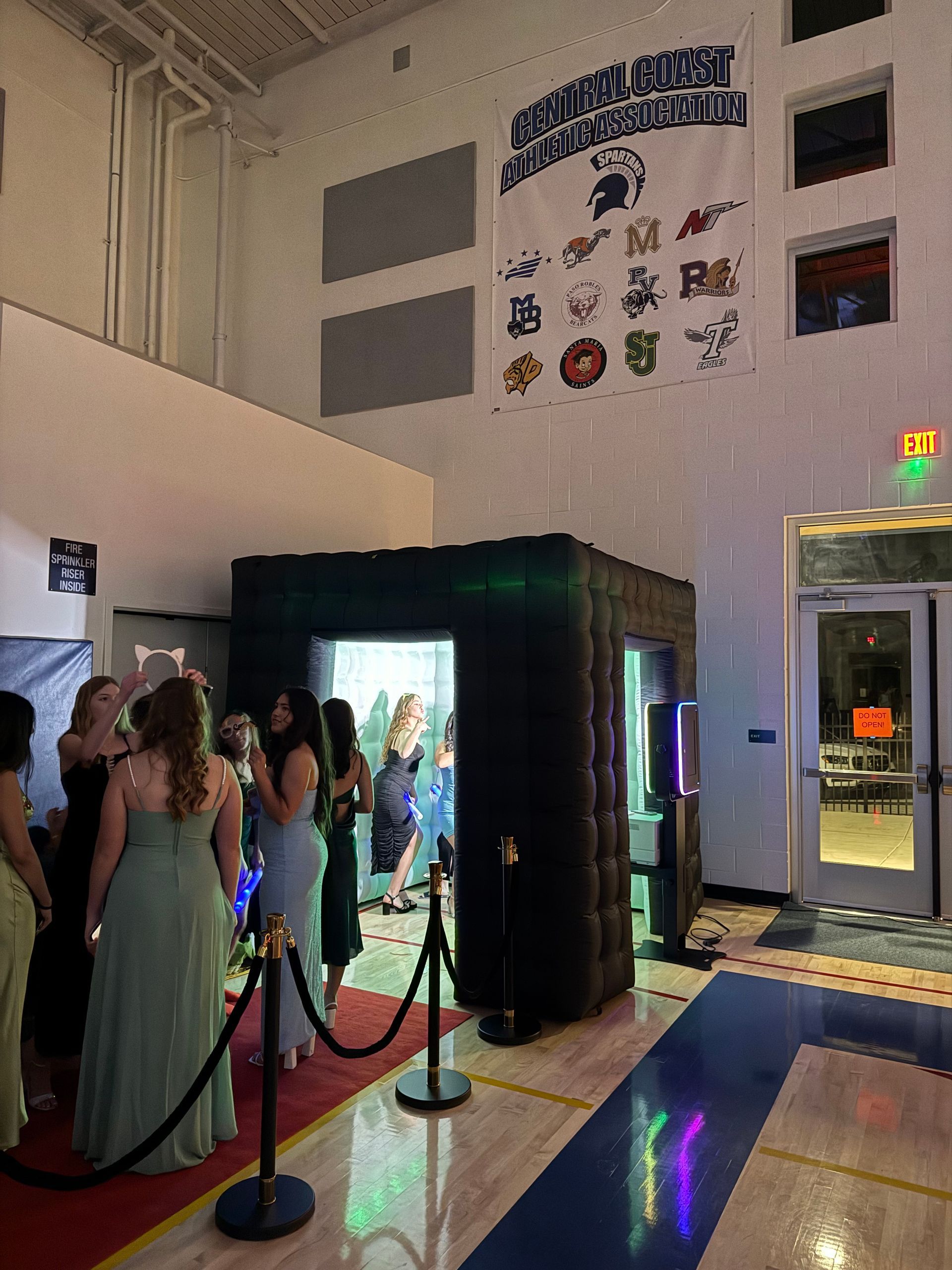 Enclosed Photo Booth for Prom in Santa Maria, CA