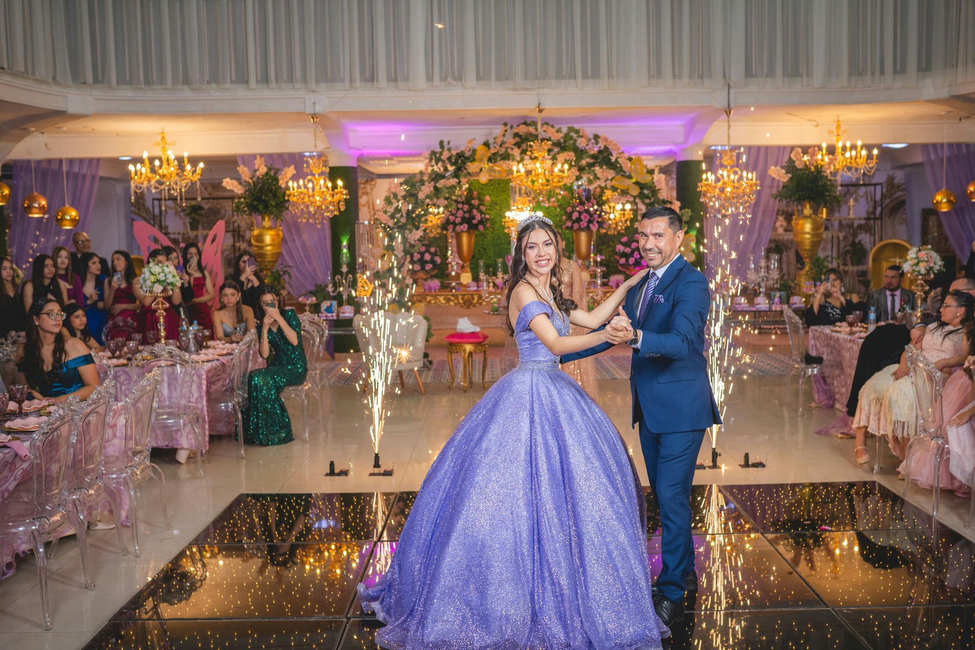 Sweet 16 DJ Service in Santa Santa. Quinceañera DJ