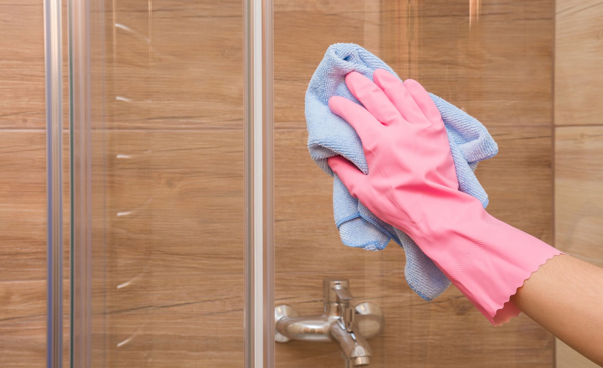 The Ultimate Guide to Cleaning Shower Glass Door