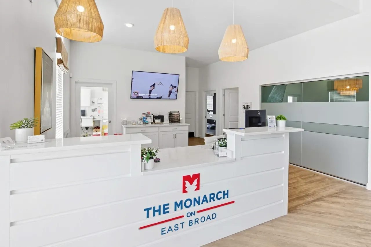 The Monarch on East Broad reception desk and lobby area.
