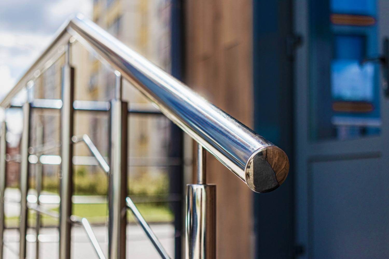 why-choose-boresi-fencing-for-top-quality-glass-balustrades