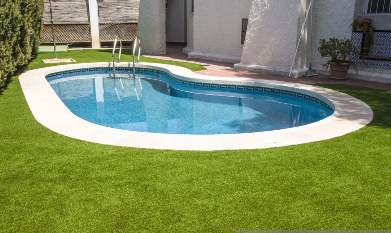 For an area see a lot of traffic, this artificial turf will stay intact, and your kids can enjoy playing around after a swim.